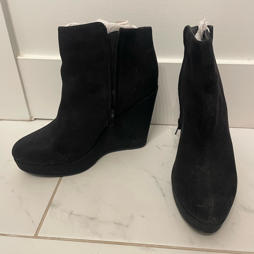 Forever 21 Black Wedge Ankle Booties